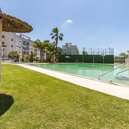 Daire Allo Europa I Parking Piscina Padel 3 *
