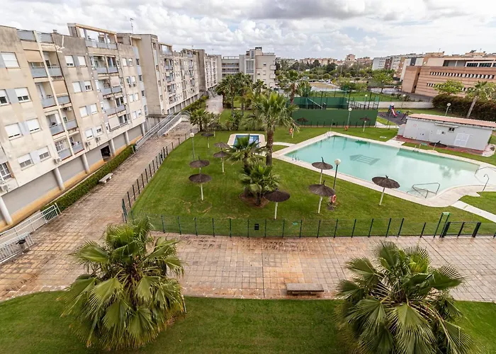 Allo Europa I Parking Piscina Padel 3 Χέρεζ