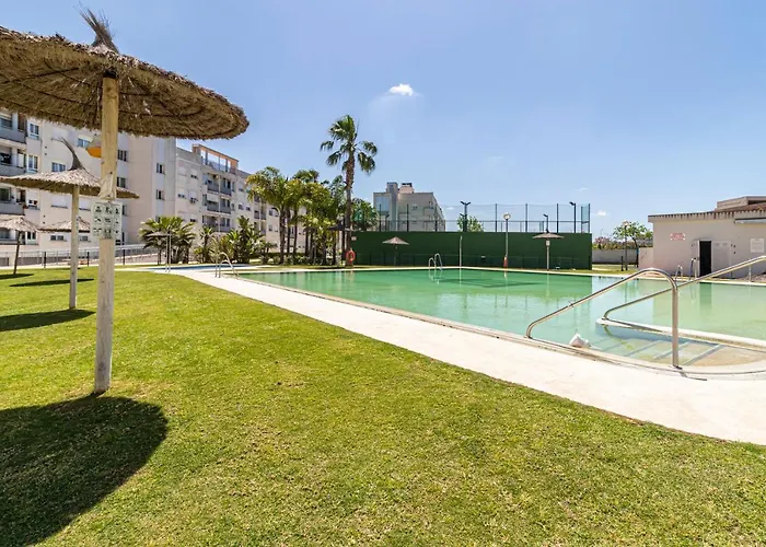 Διαμέρισμα Allo Europa I Parking Piscina Padel 3 *